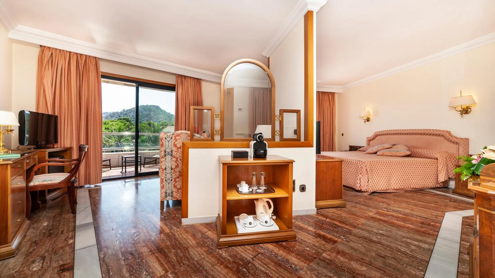Hotel Serrano Palace Cala Ratjada   Cala Ratjada (Mallorca)